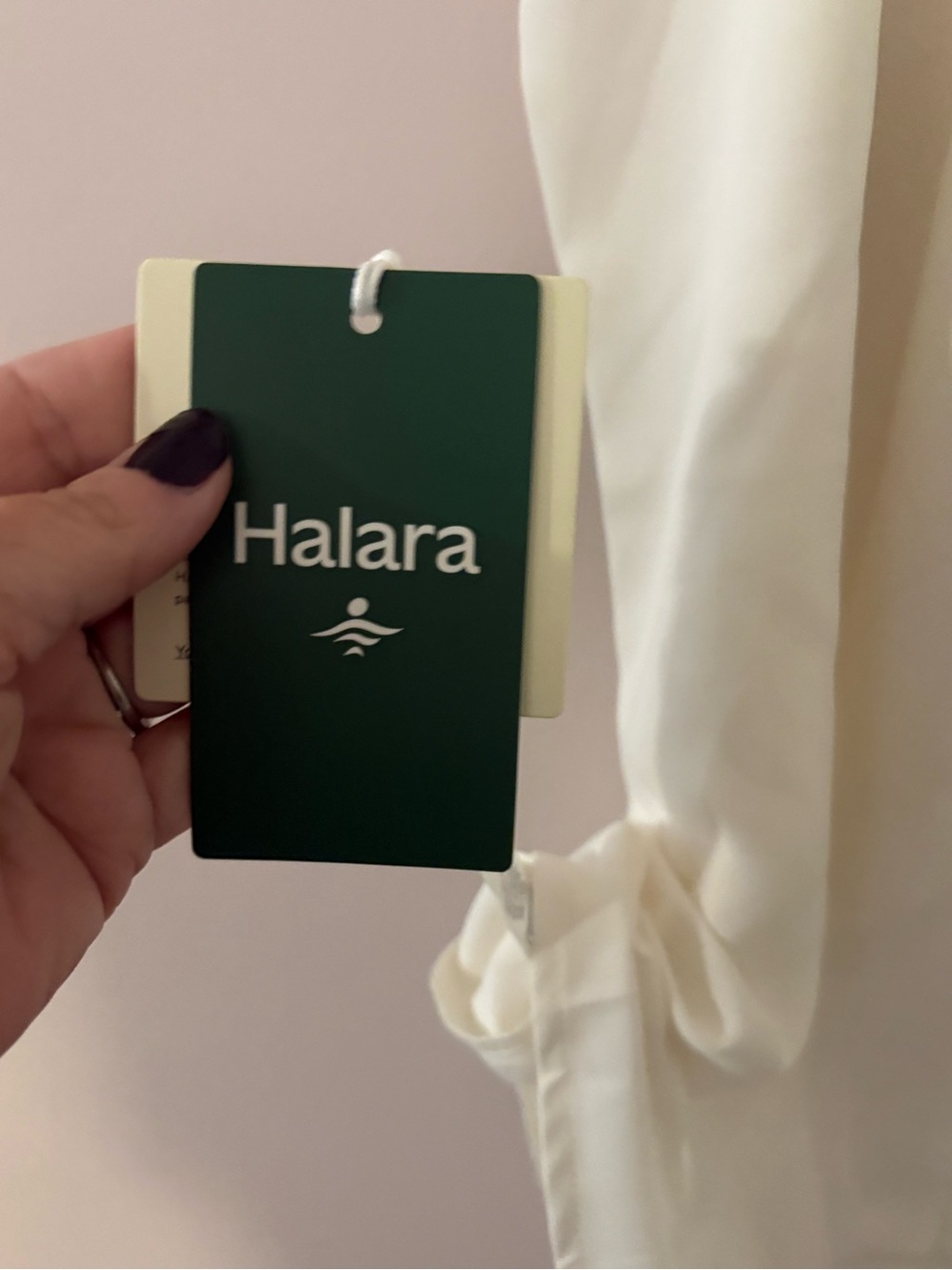 Halara Sleeveless High Neck Blouse Top NWT Size XL Ivory Flowy Workwear - Picture 4 of 5